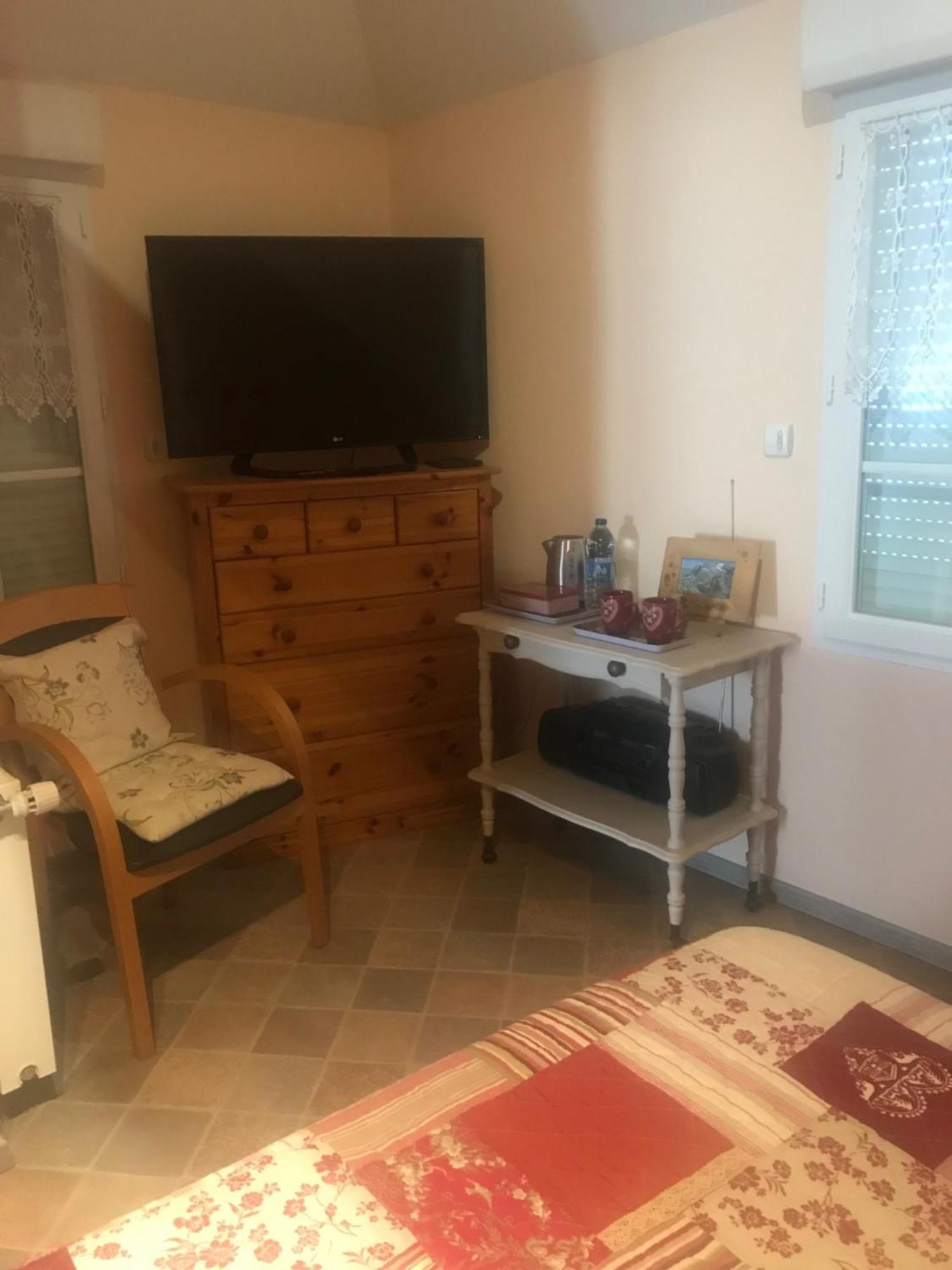Gite Chalet-Piscine "Belle-Etoile" Touraine Anjou Courcelles-de-Touraine Εξωτερικό φωτογραφία